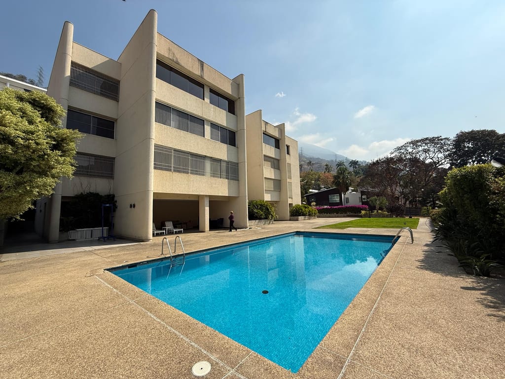 Apartamento en Altamira, Caracas - 1
