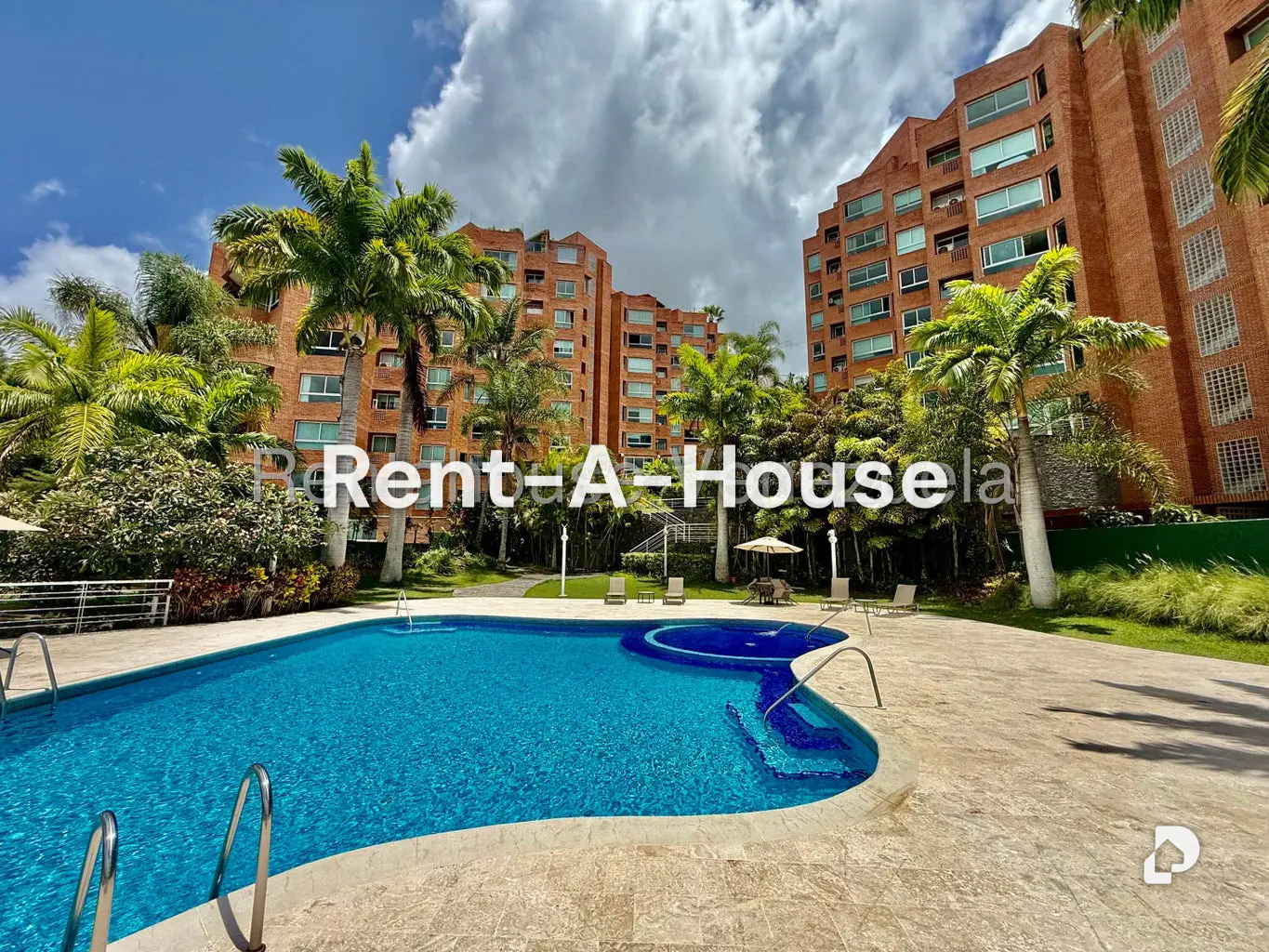 Apartamento en Solar del Hatillo, Caracas – 1