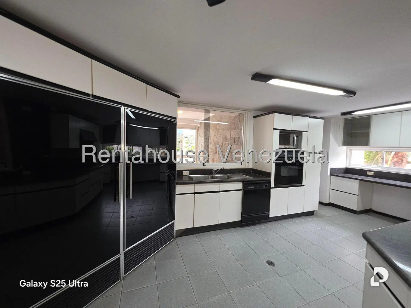 Apartamento en Las Mercedes, Caracas – 26