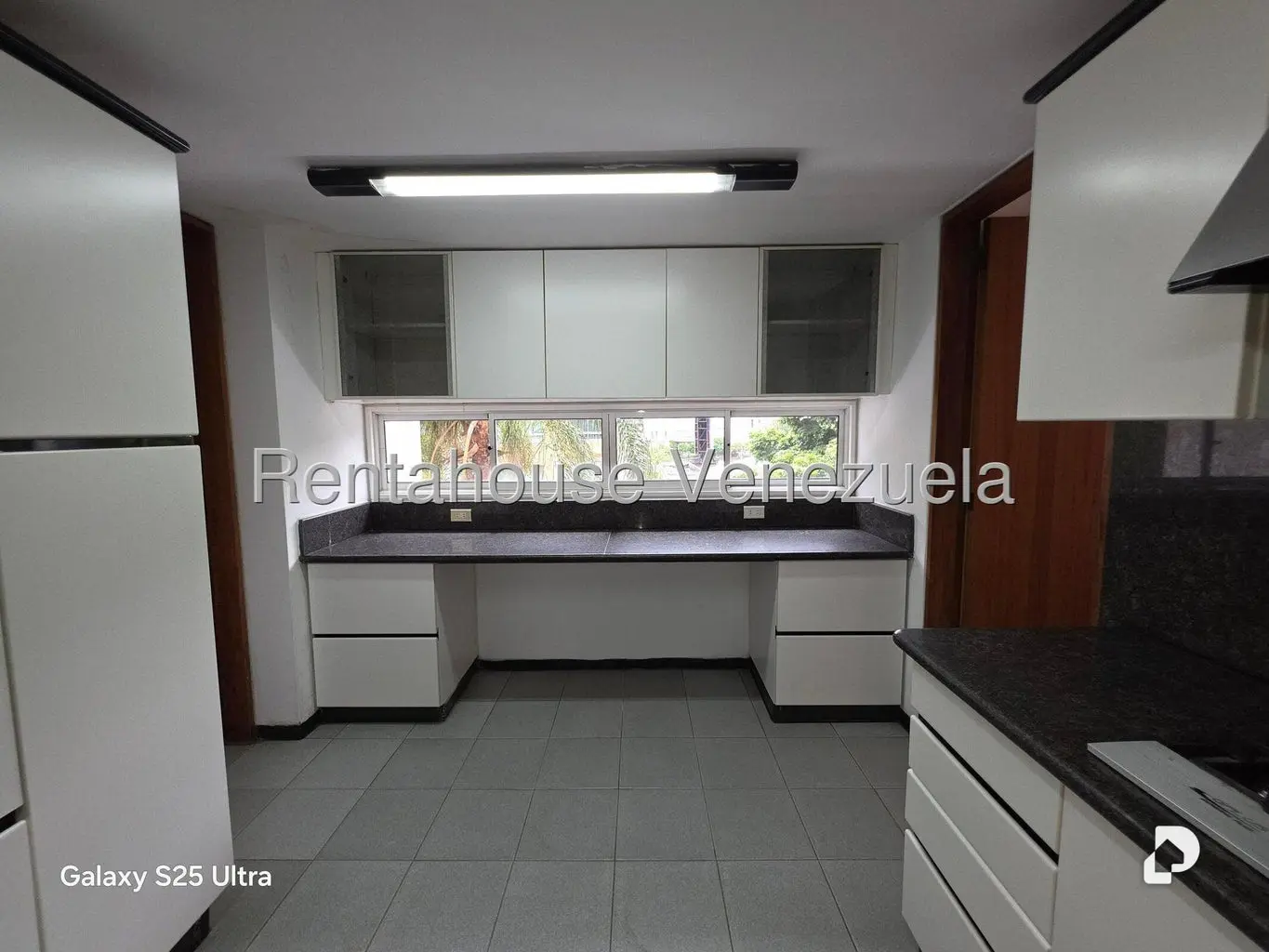 Apartamento en Las Mercedes, Caracas – 29