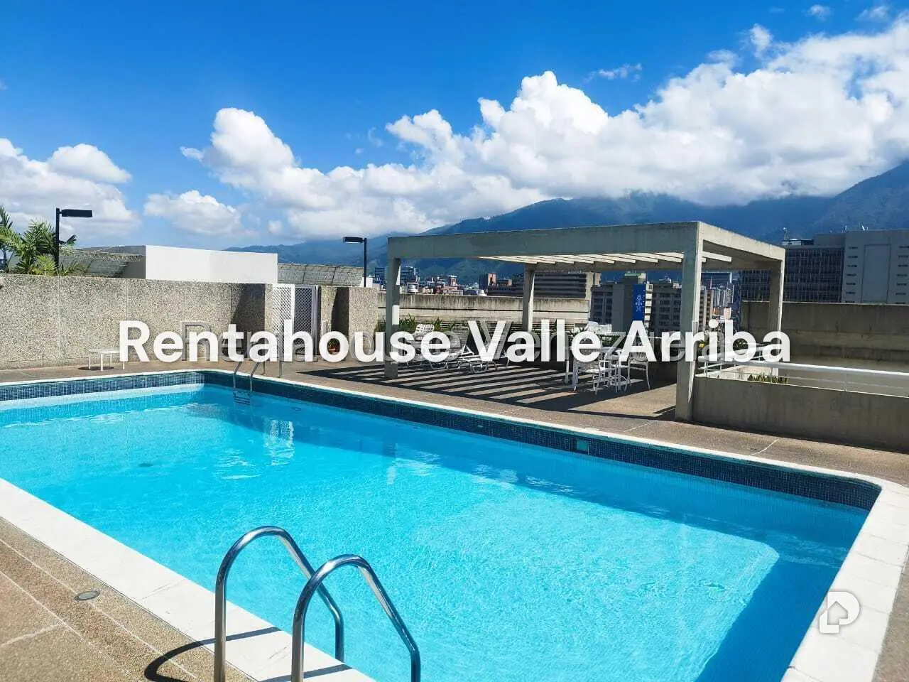 Apartamento en Lomas de Las Mercedes, Caracas – 1