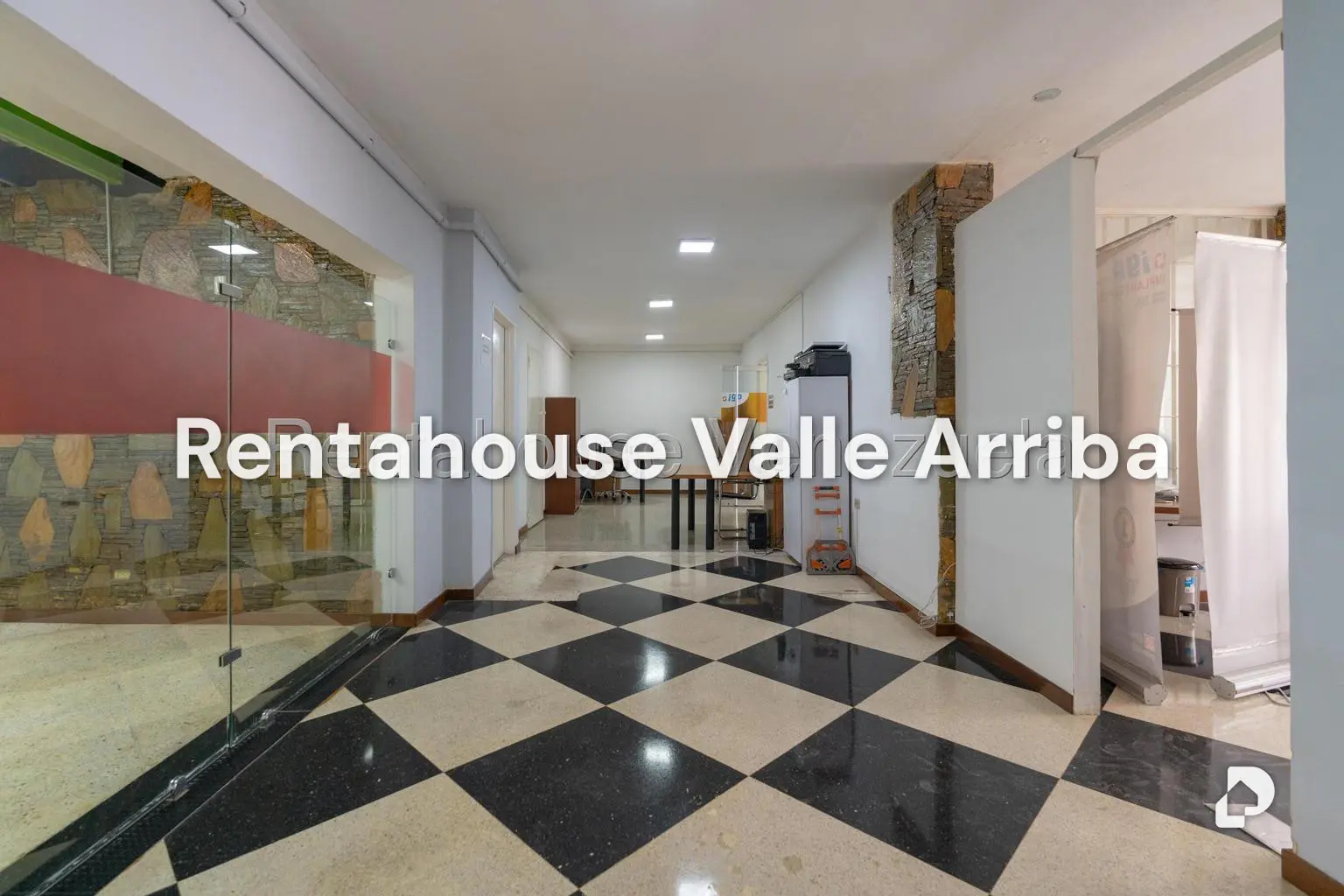 Local comercial en Chuao, Caracas – 19