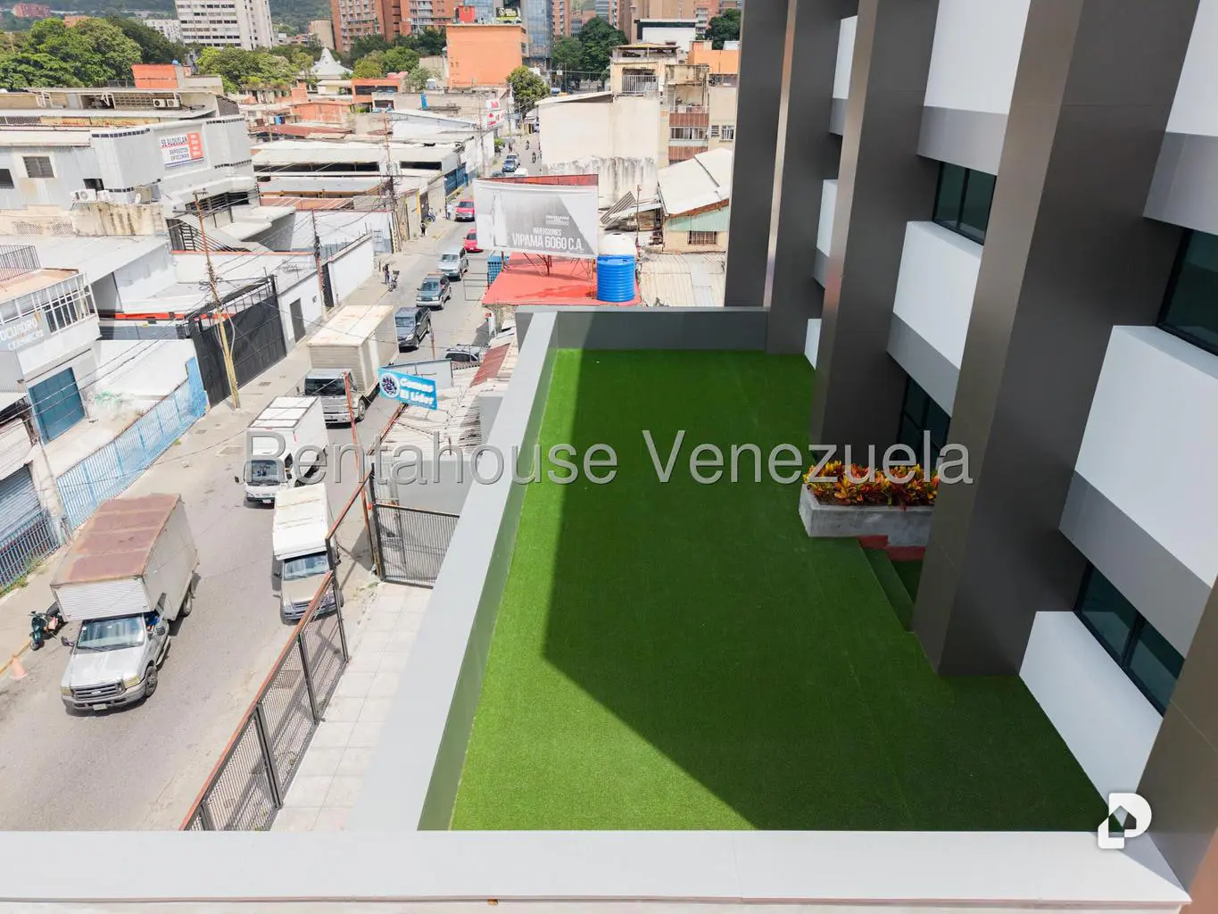 Edificio en Boleíta Sur, Caracas – 12