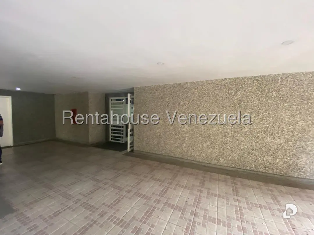 Apartamento en Bello Monte, Caracas – 24