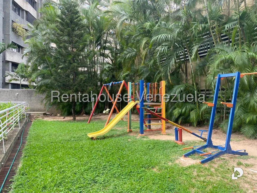 Apartamento en Bello Monte, Caracas – 23
