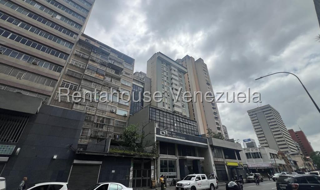 Oficina en Parroquia La Candelaria, Caracas - 1