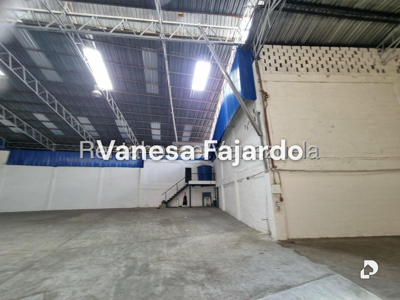 Galpón en La Yaguara, Caracas – 16