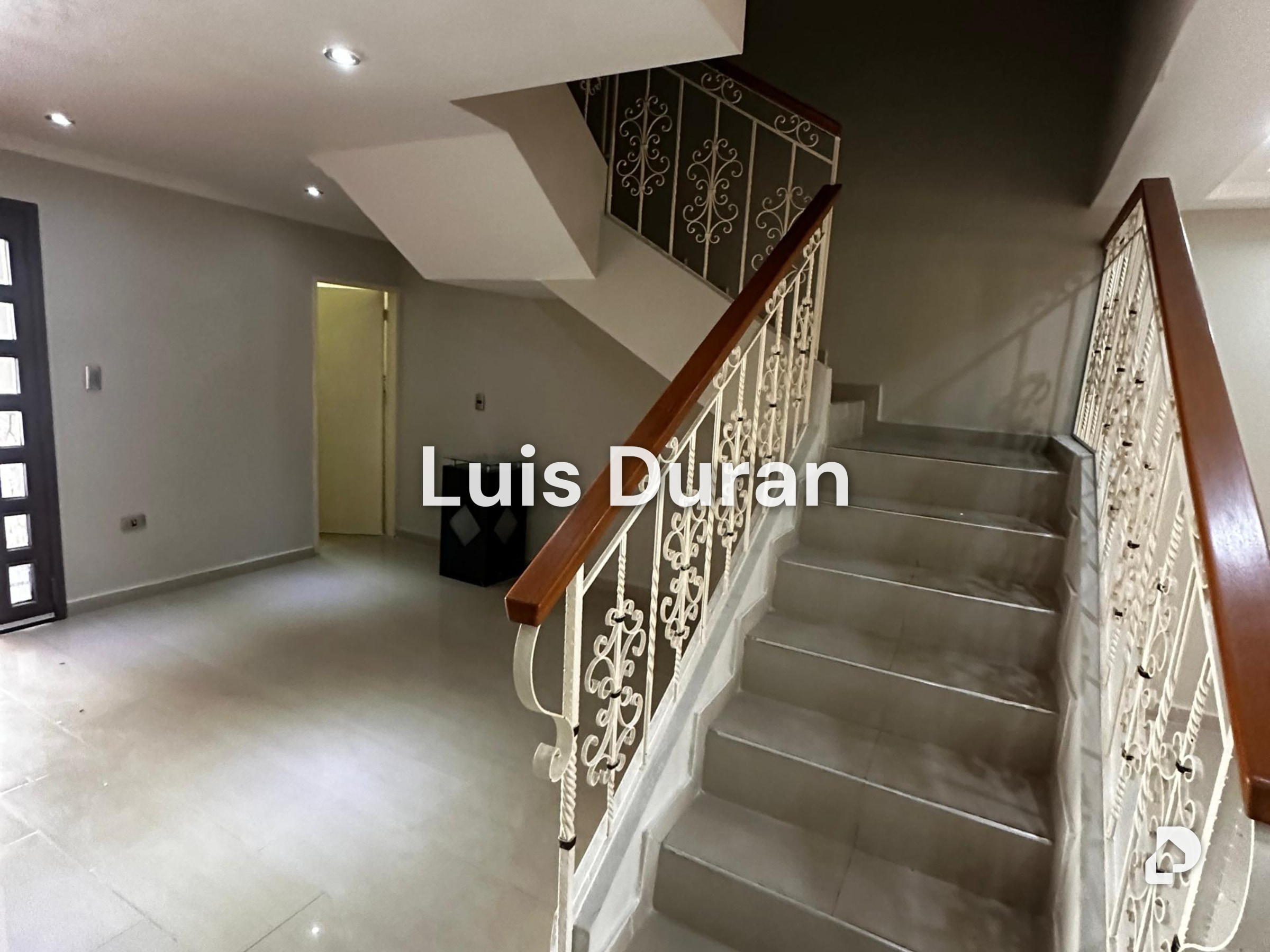 Townhouse en El Remanso, San Diego – 3