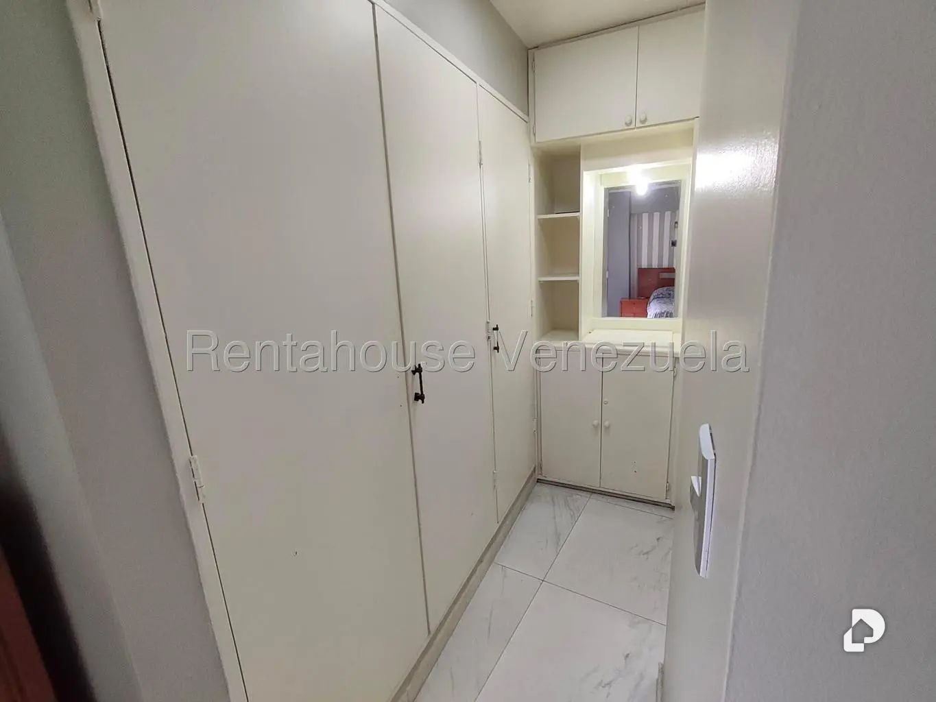 Apartamento en La Urbina, Caracas – 27