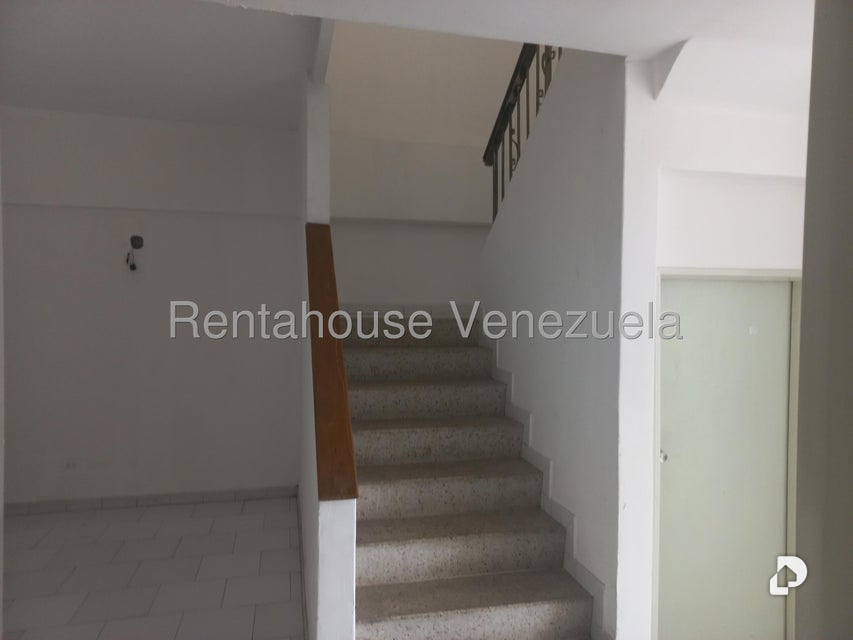 Penthouse en Lomas De La Trinidad, Caracas – 7
