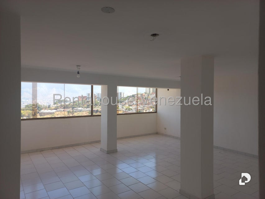 Penthouse en Lomas De La Trinidad, Caracas – 3