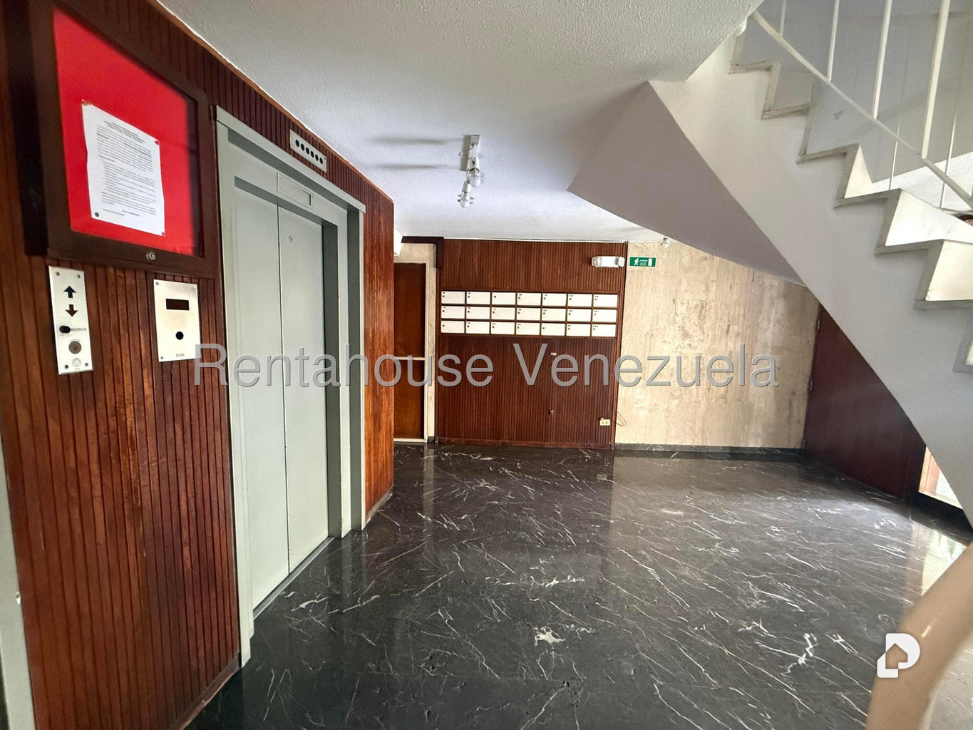 Apartamento en Chuao, Caracas – 11