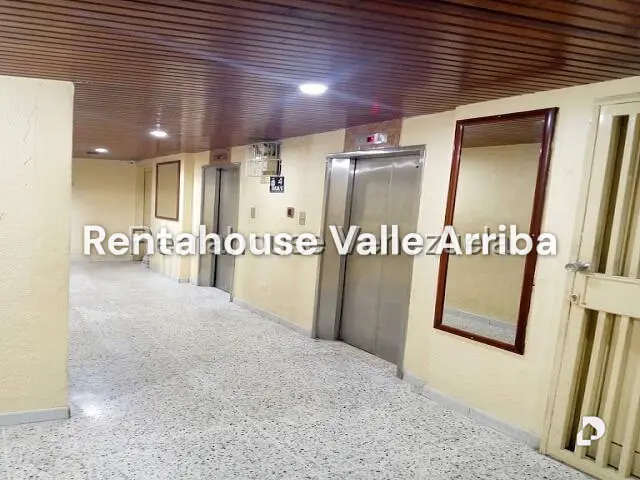 Apartamento en Parroquia Santa Rosalía, Caracas – 23