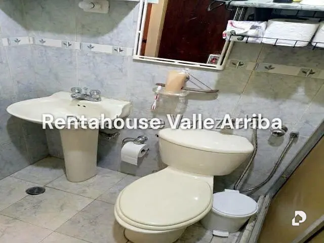 Apartamento en Parroquia Santa Rosalía, Caracas – 15