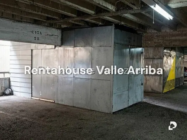 Apartamento en Parroquia Santa Rosalía, Caracas – 24