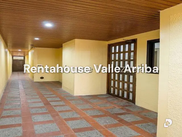 Apartamento en Parroquia Santa Rosalía, Caracas – 26