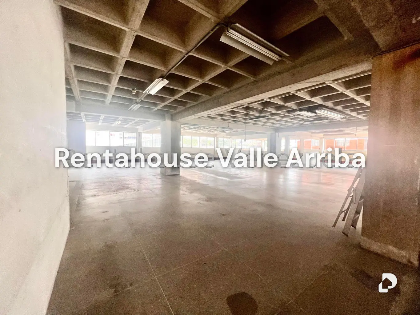 Local comercial en La Urbina, Caracas – 6