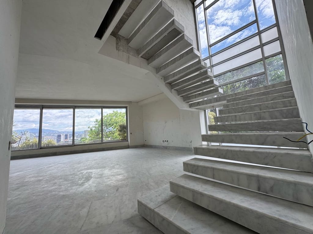 Apartamento en Altamira, Caracas - 1