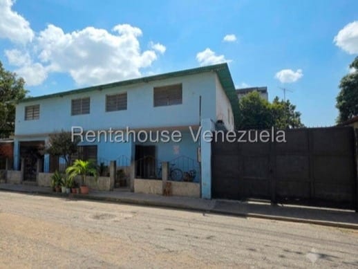 Casa en Parroquia Urbana San José, Valencia - 1
