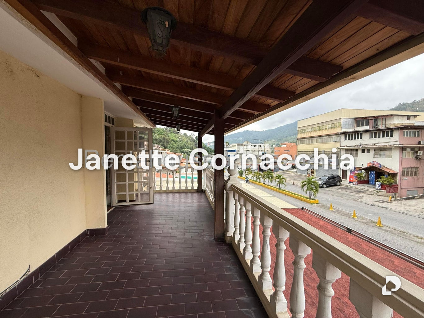 Casa en La Trinidad, Caracas – 23