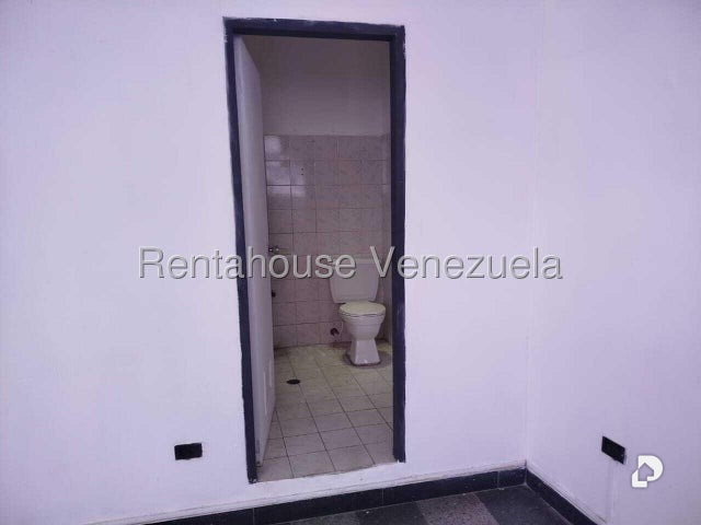 Local comercial en Parroquia Urbana San José, Valencia – 3