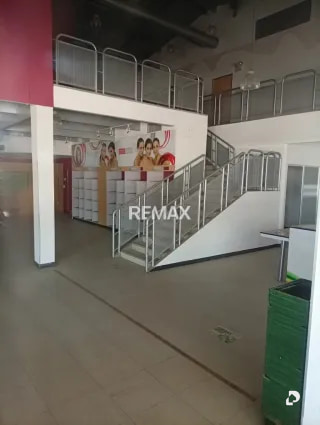 Local comercial en Av. 16, Maracaibo – 16