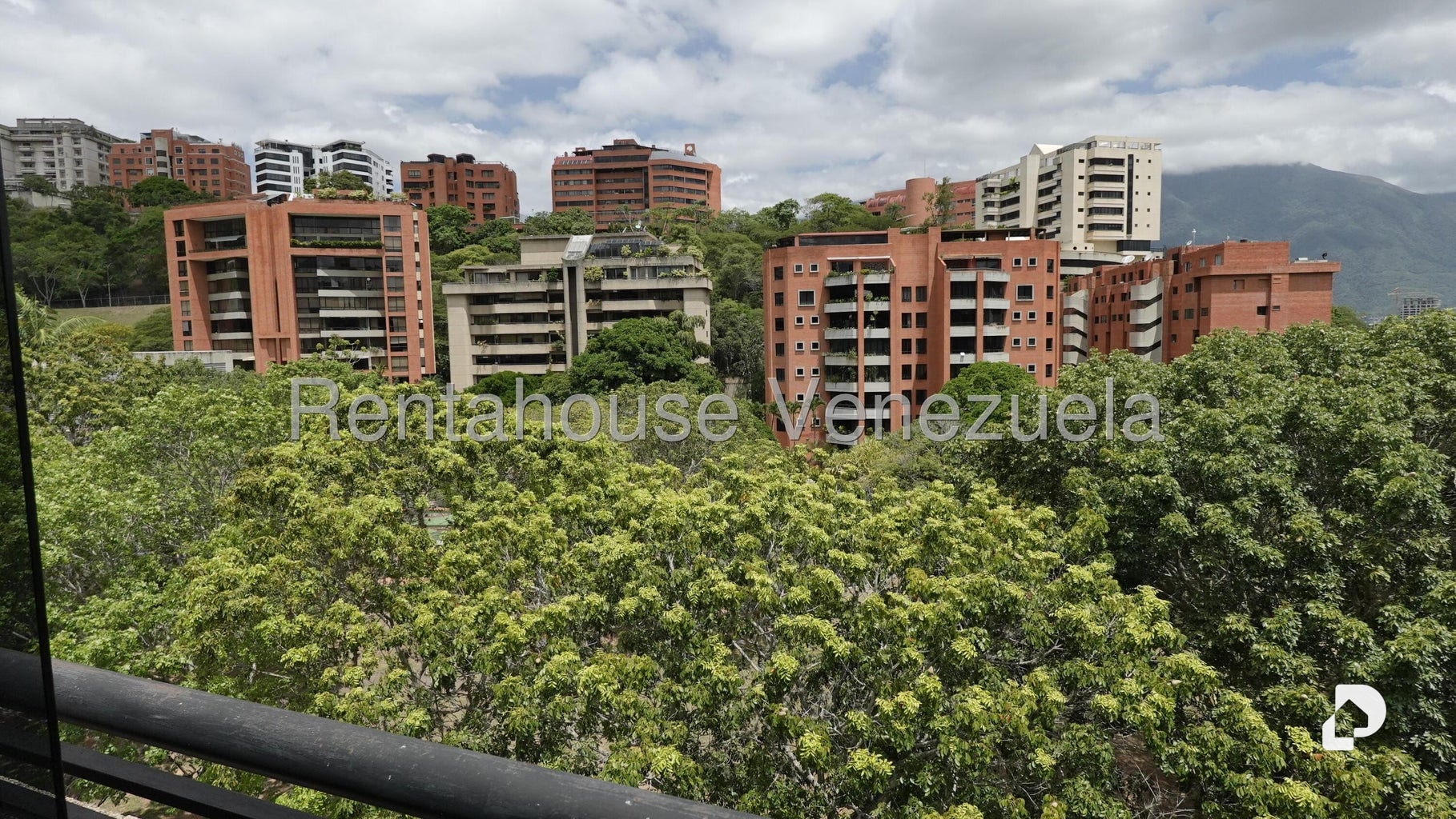 Apartamento en Colinas de Valle Arriba, Caracas