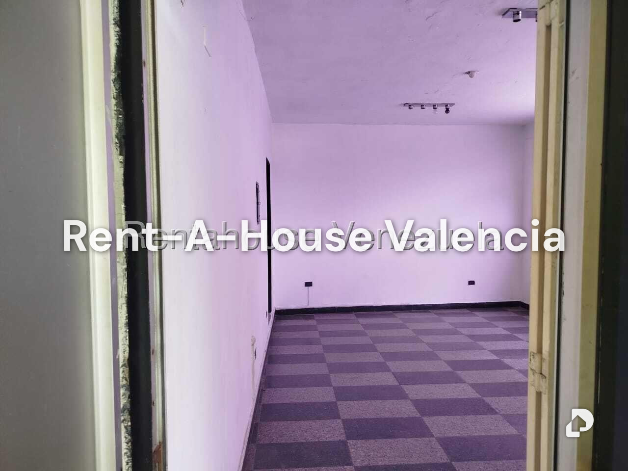 Local comercial en Avenida Bolivar Norte, Valencia – 3