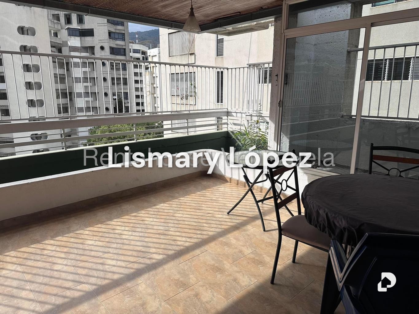 Apartamento en La Florida, Caracas – 26