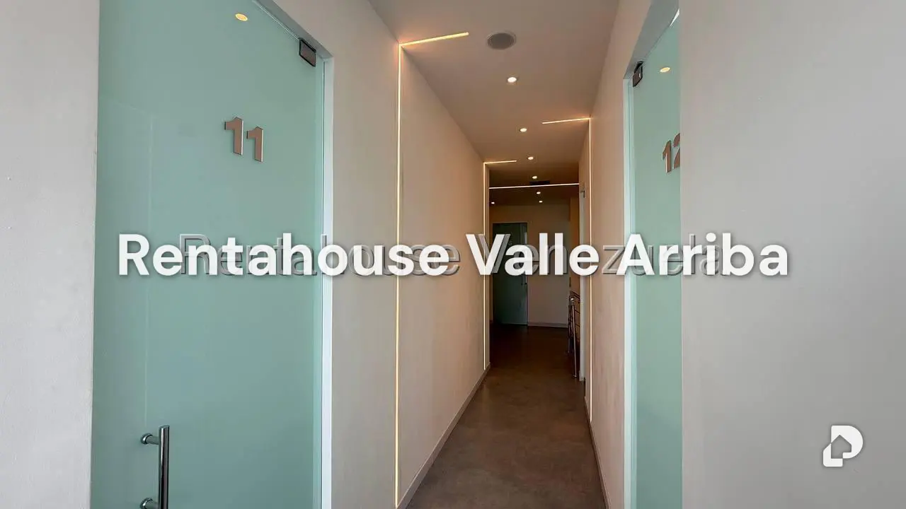 Local comercial en El Hatillo, Caracas – 24