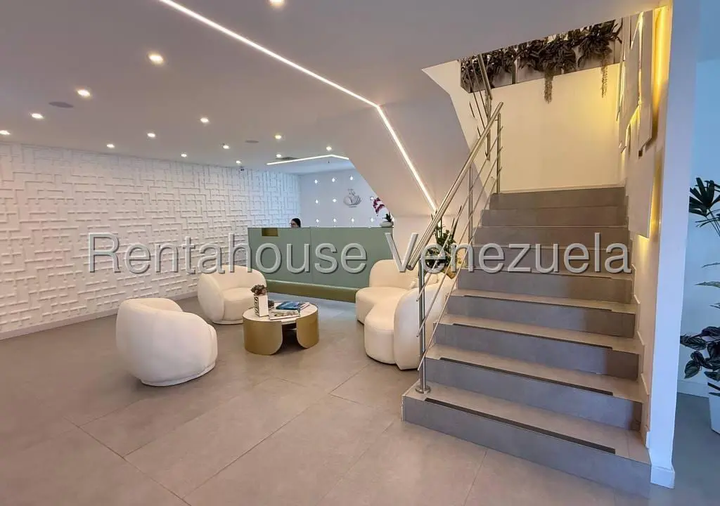 Local comercial en El Hatillo, Caracas - 1