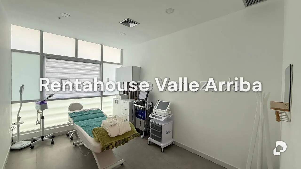 Local comercial en El Hatillo, Caracas – 27