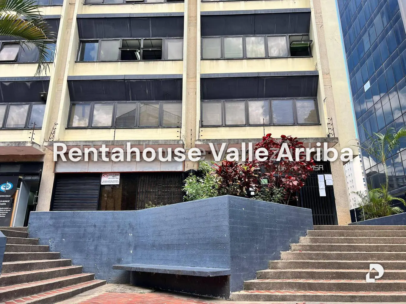 Local comercial en La Urbina, Caracas – 4