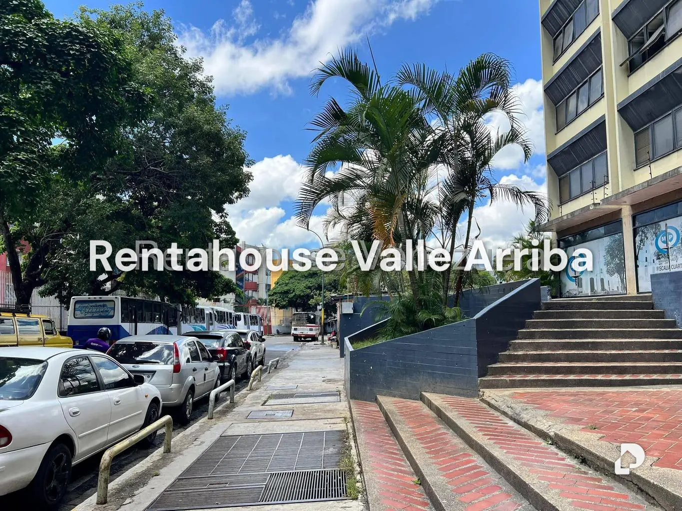 Local comercial en La Urbina, Caracas – 3