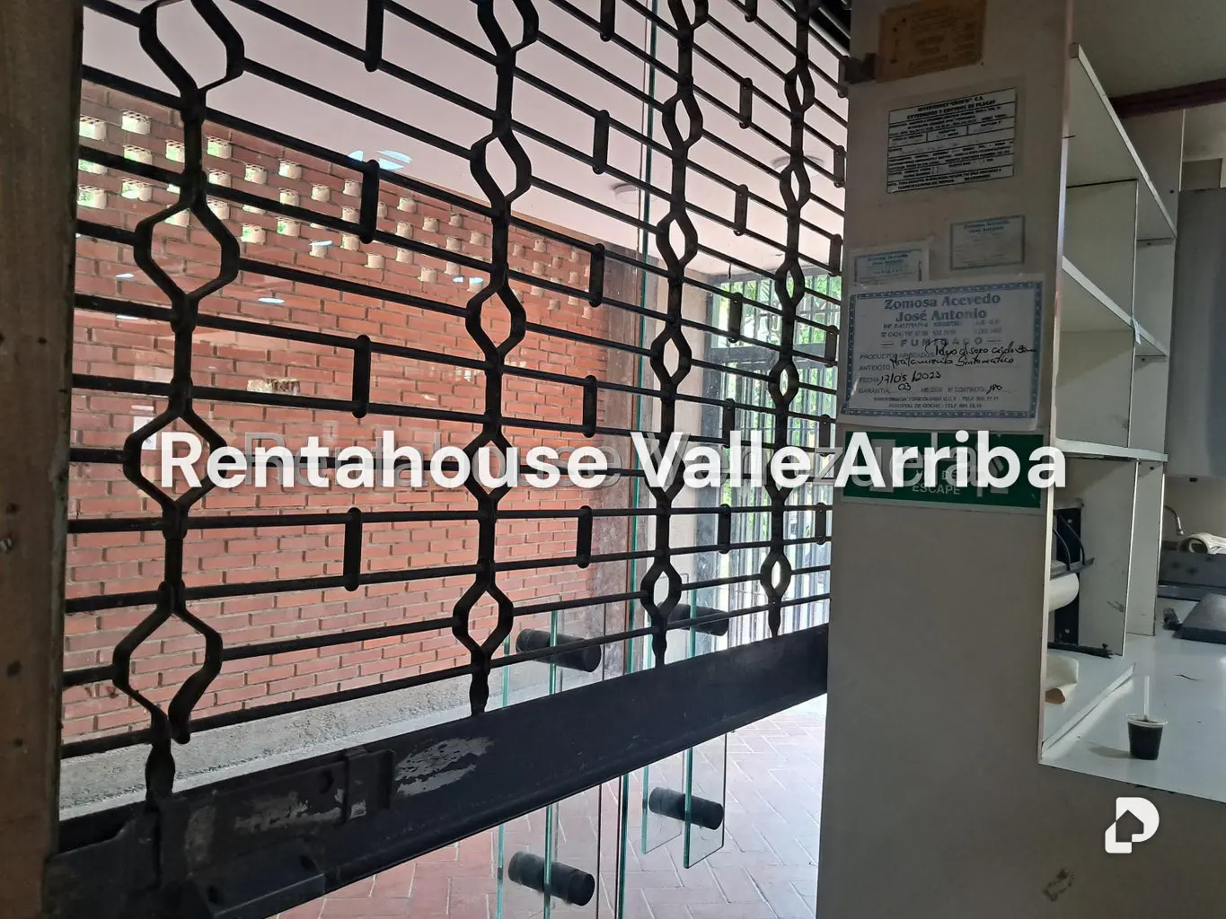 Local comercial en La Urbina, Caracas – 10