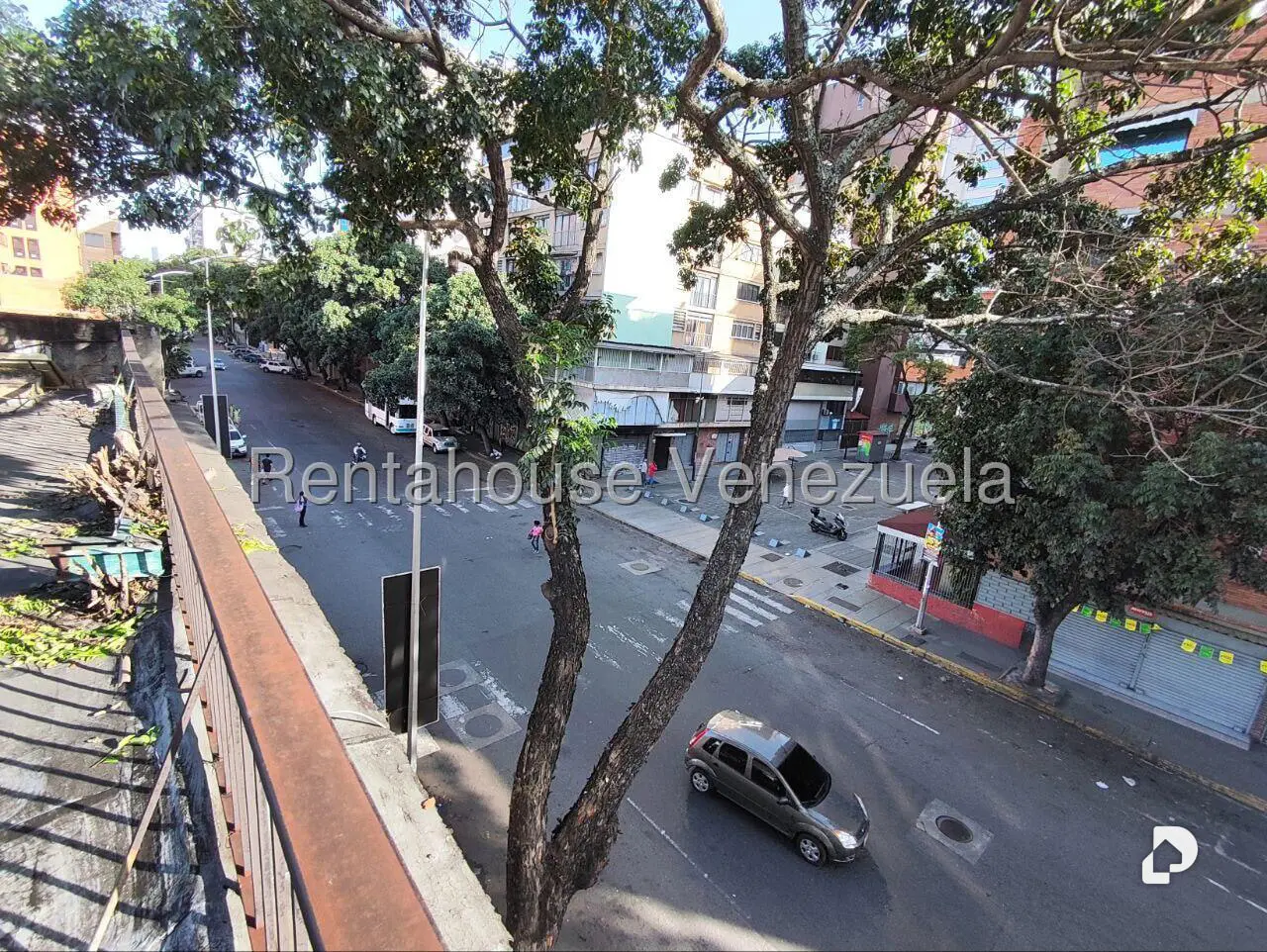Local comercial en Boleíta Norte, Caracas – 28