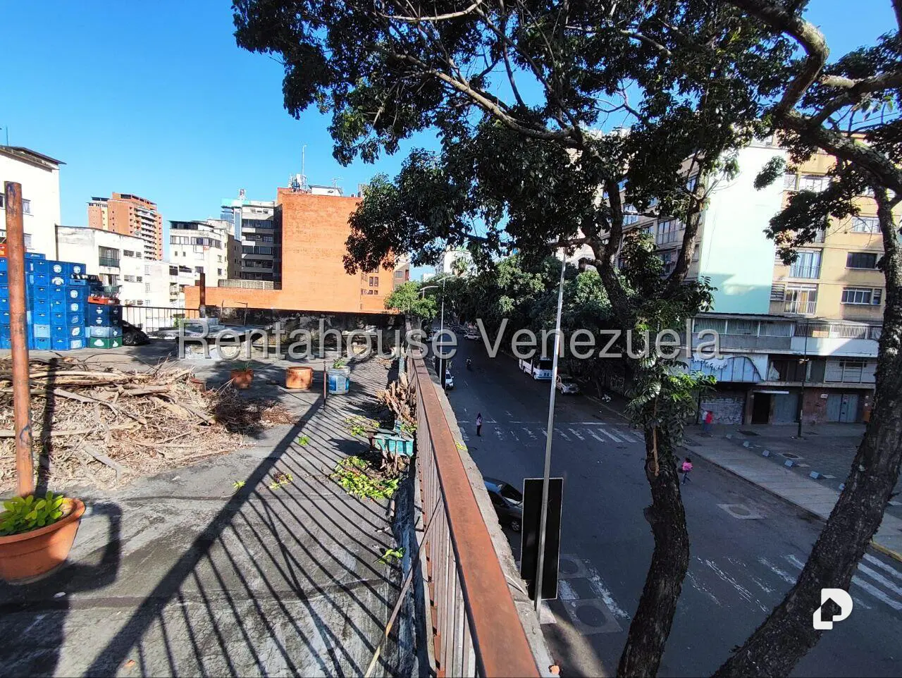 Local comercial en Boleíta Norte, Caracas – 29