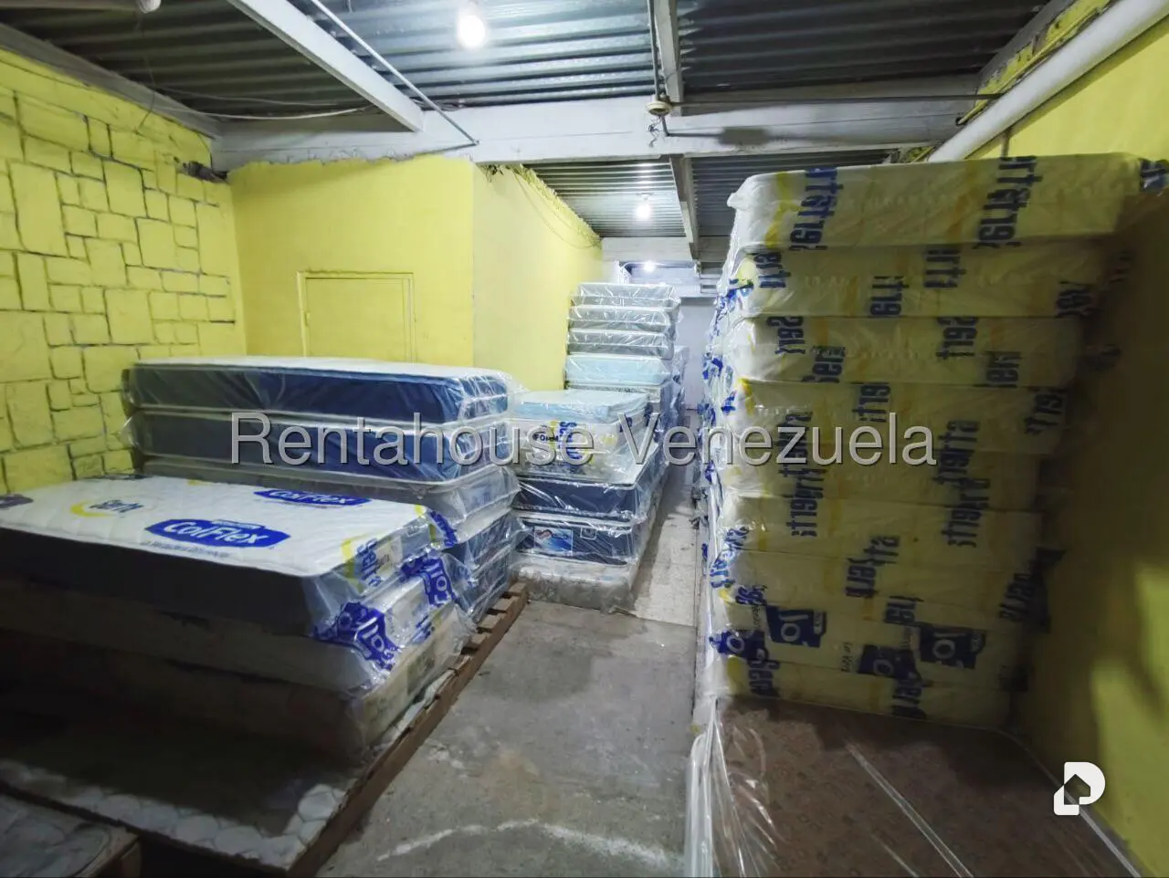 Local comercial en Boleíta Norte, Caracas – 24