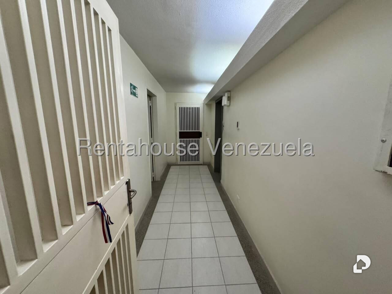 Apartamento en Los Naranjos (del Cafetal), Caracas – 33