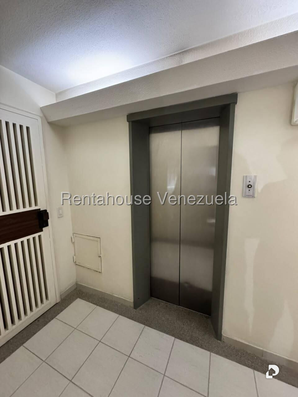 Apartamento en Los Naranjos (del Cafetal), Caracas – 37