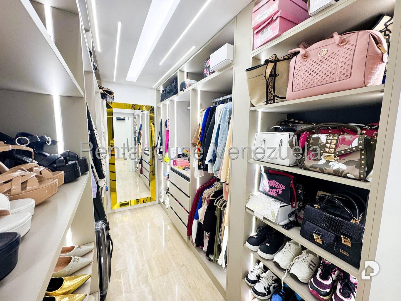 Apartamento en Las Mercedes, Caracas