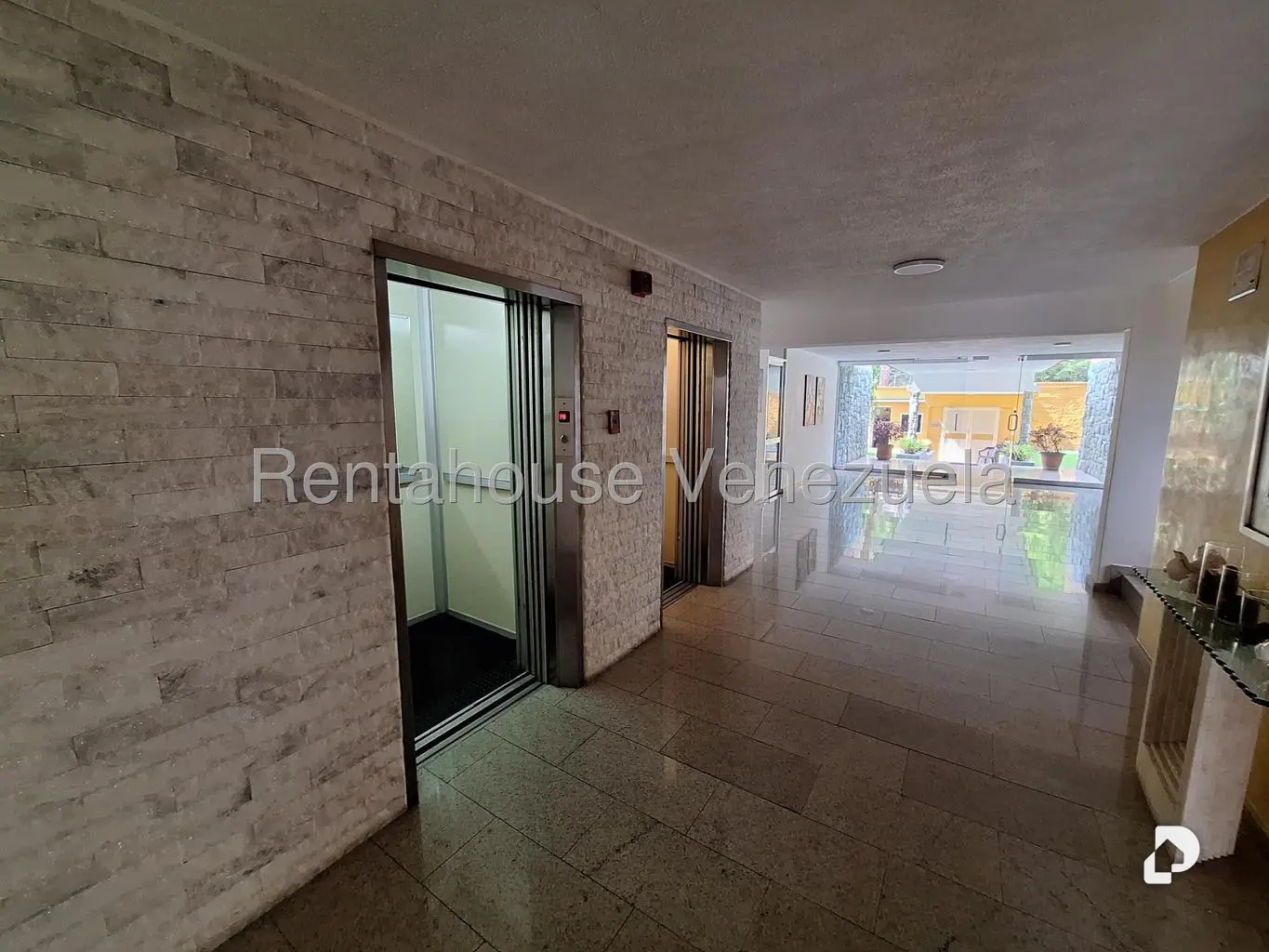Apartamento en Macaracuay, Caracas – 16