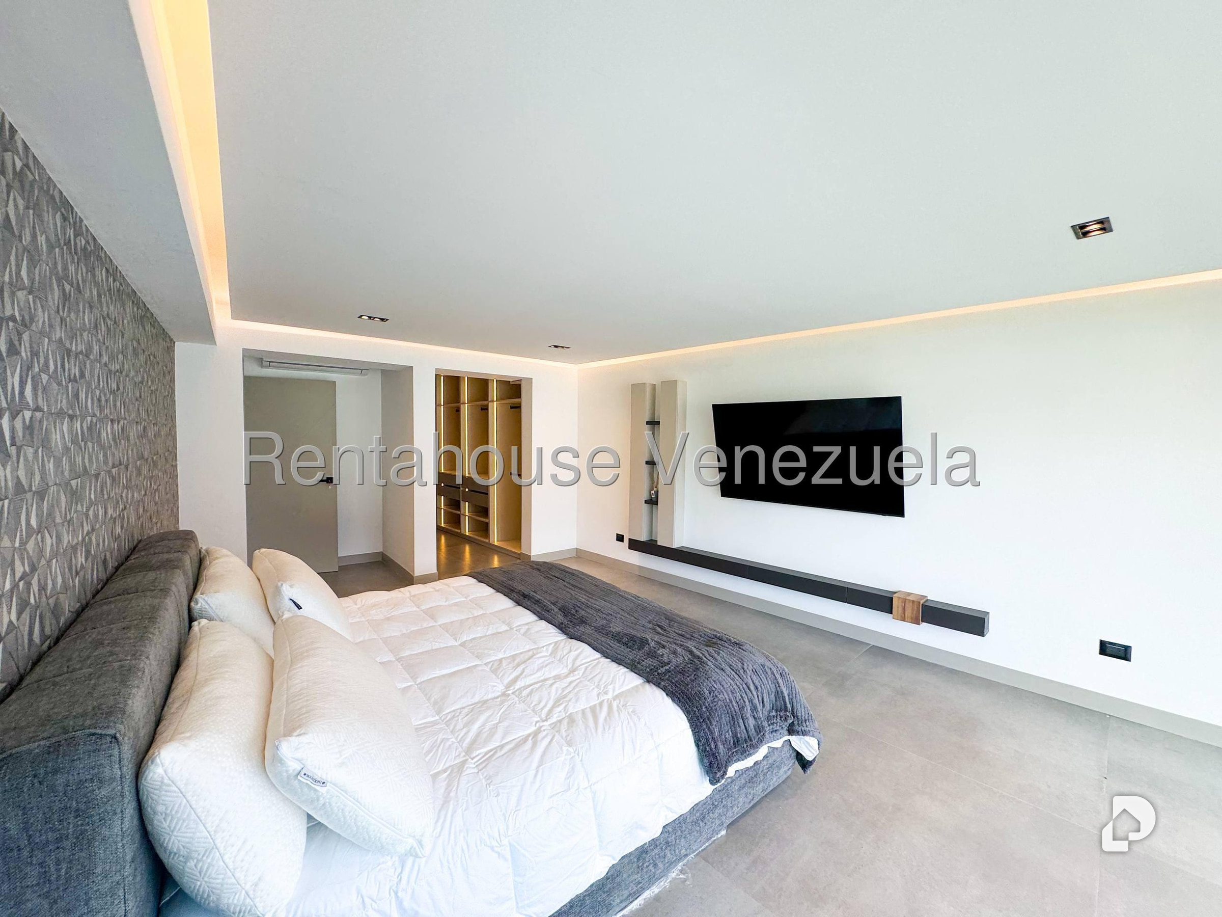 Apartment in Lomas de Chuao, Caracas – 30
