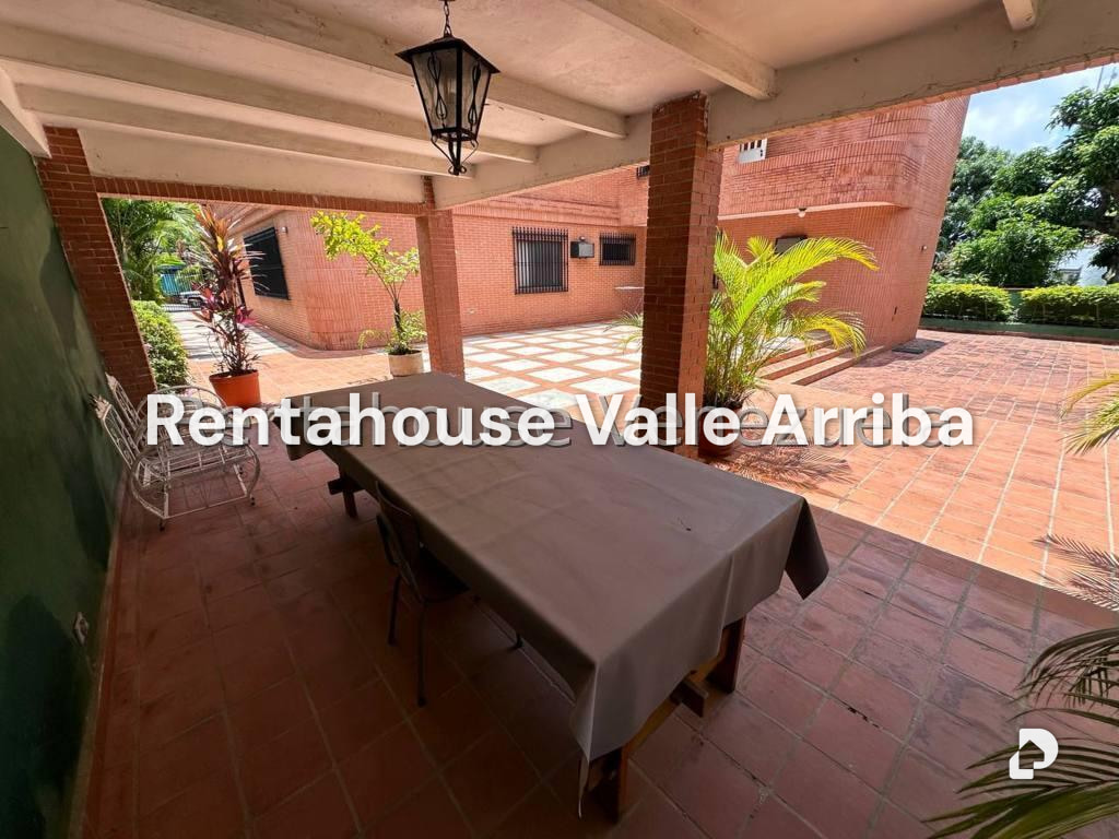 Casa en Altamira, Caracas – 12