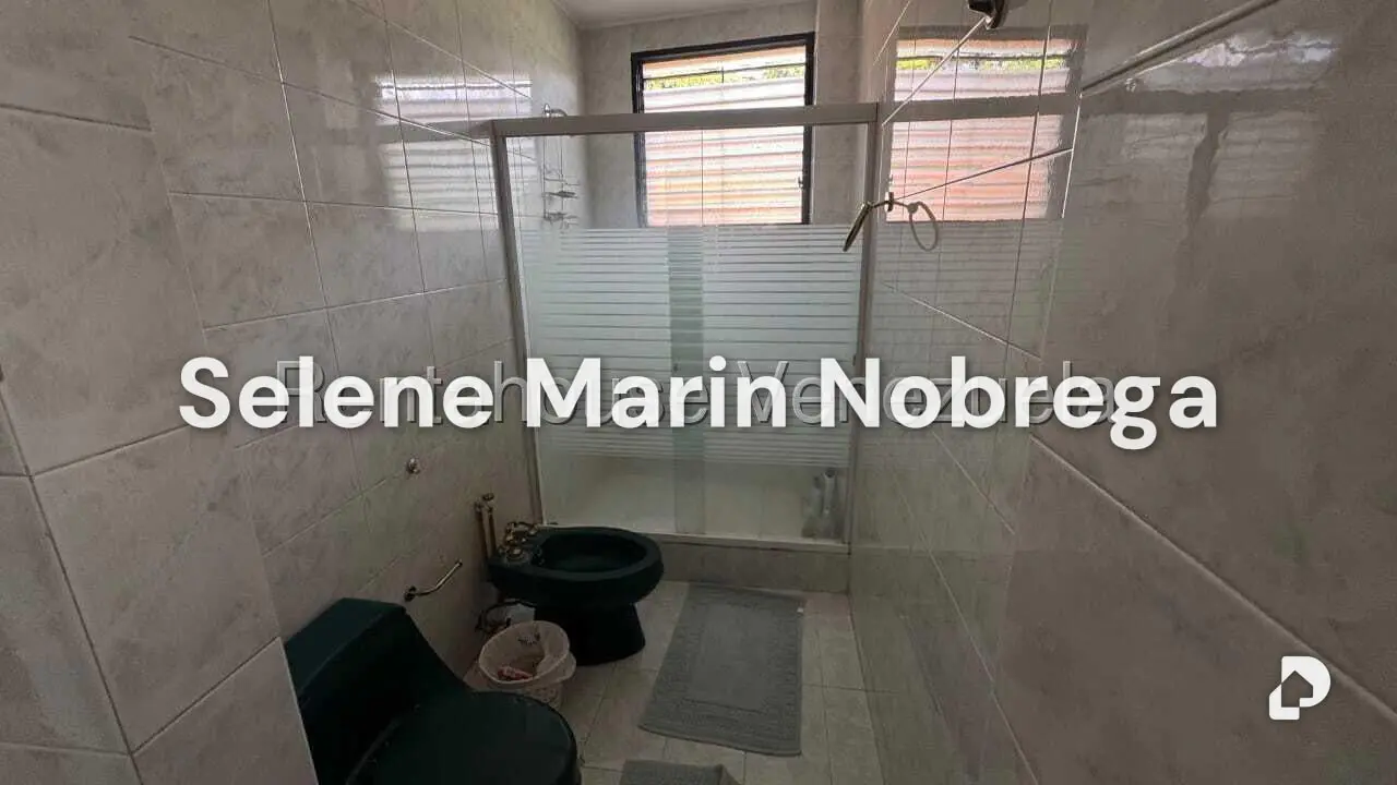 House in Colinas de Tamanaco, Caracas – 24