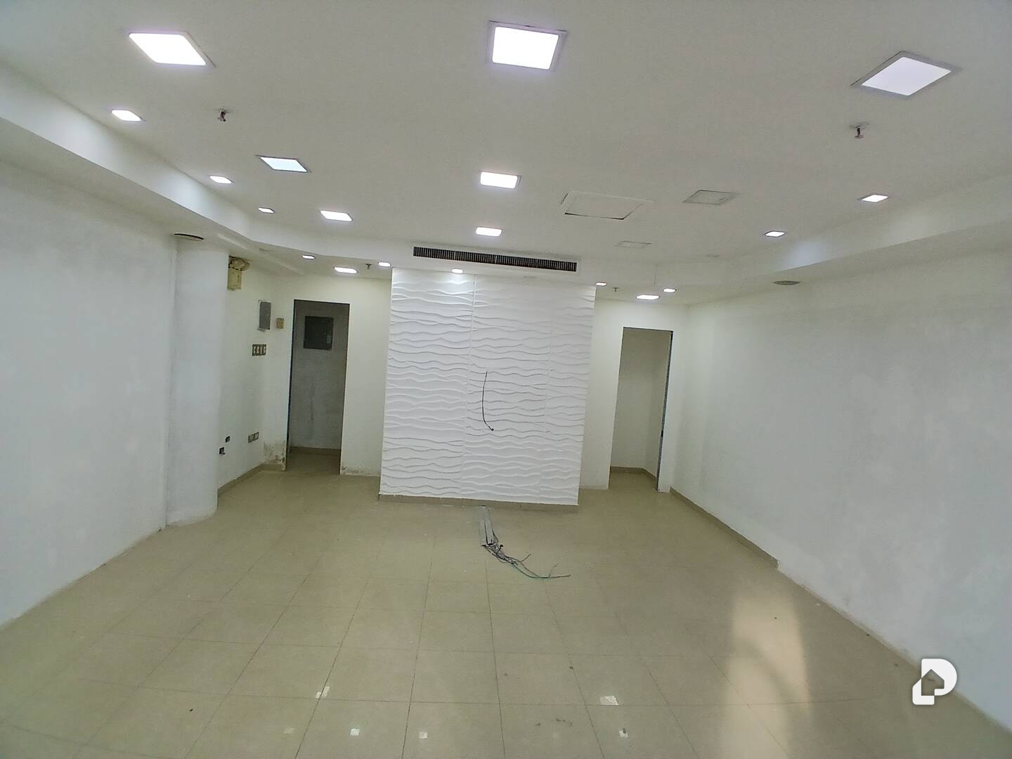 Local comercial en Avenida Goajira, Maracaibo – 2