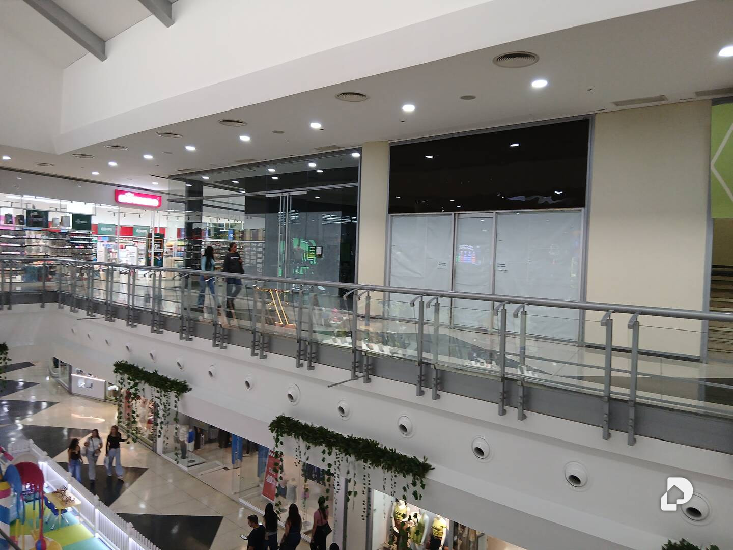 Local comercial en Avenida Goajira, Maracaibo – 15