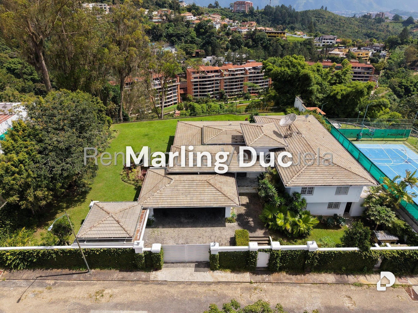 Casa en La Lagunita, Caracas – 15