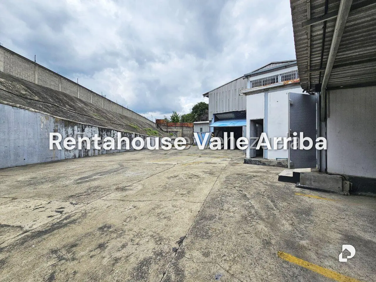 Warehouse in Los Naranjos, Guarenas – 12