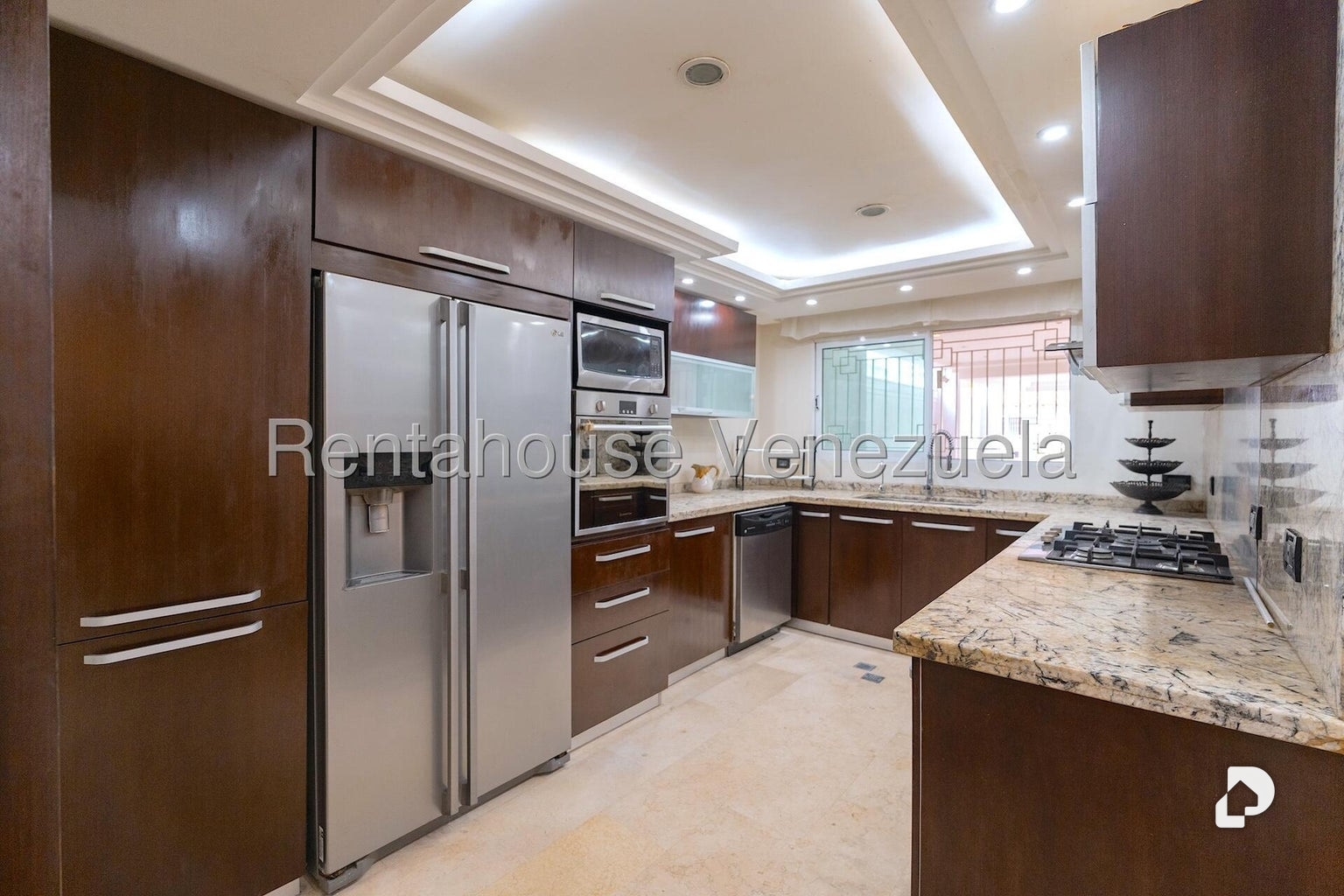 Casa en Santa Fe Norte, Caracas – 23